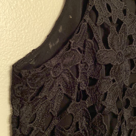 Express Lace Flower Shirt Tank NWT XS - Picture 6 of 9